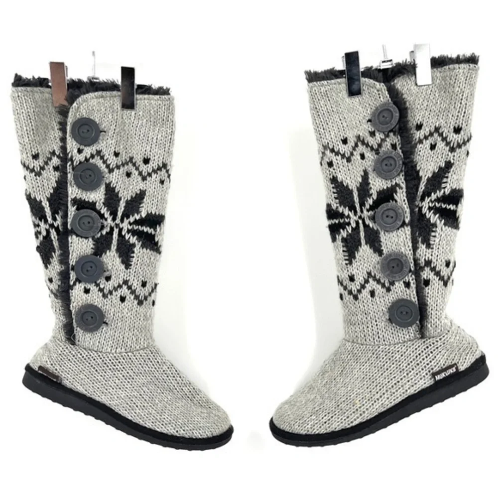 MUK LUKS Women’s Size 7 Sweater Boots